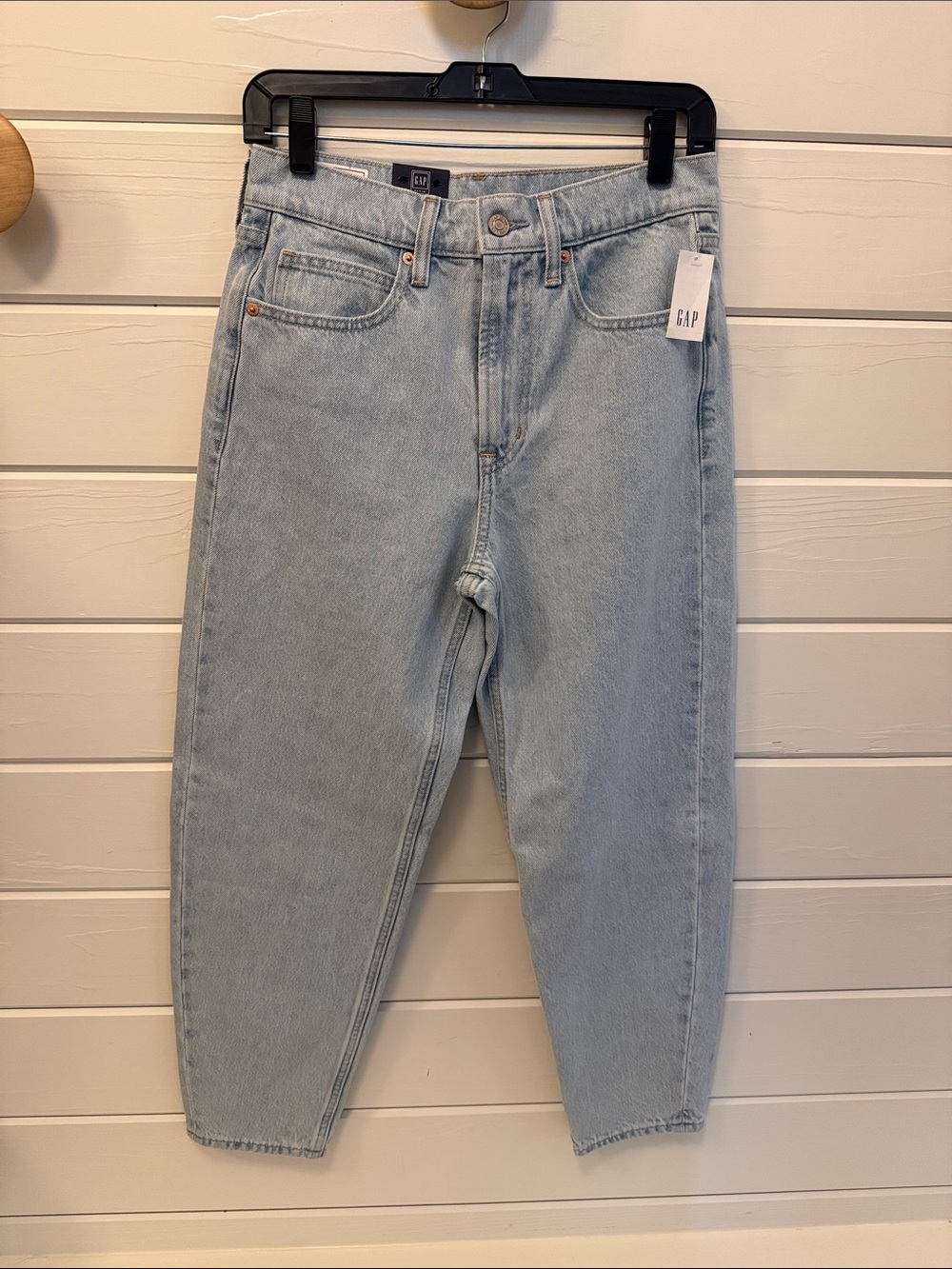 GAP NWT Barrel Jean High Rise